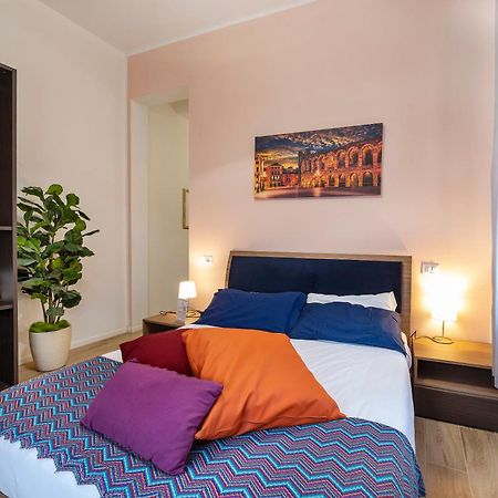 Italianflat - Rentroom Old Town - 200Mt To Arena Verona Bagian luar foto