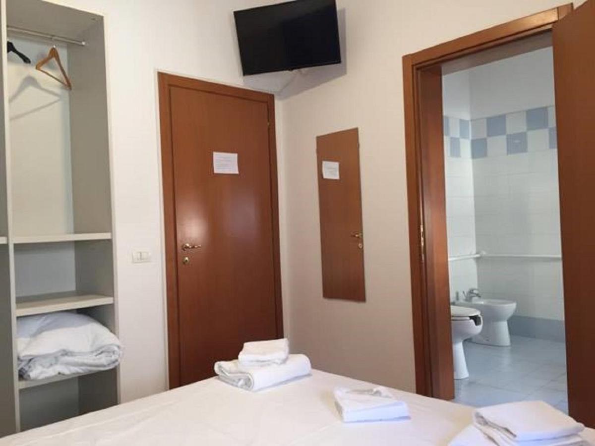 Italianflat - Rentroom Old Town - 200Mt To Arena Verona Bagian luar foto