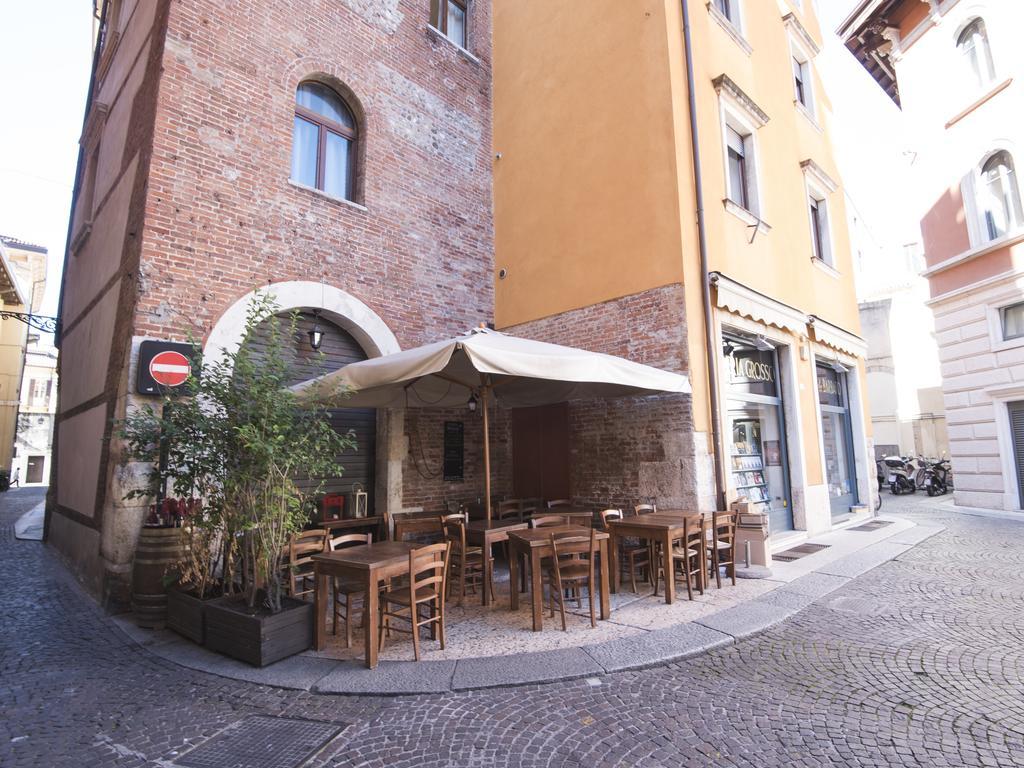 Italianflat - Rentroom Old Town - 200Mt To Arena Verona Bagian luar foto